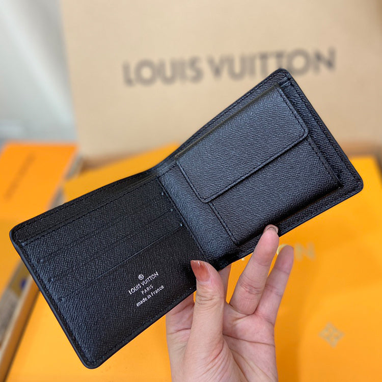 3E06BDE Stylish leather wallets
