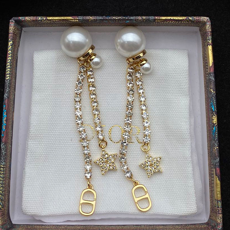 1ND219EDE Stylish Earrings