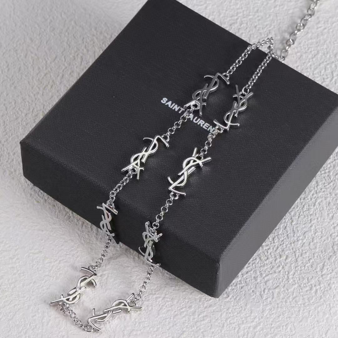 165NC11XDE Stylish Necklaces