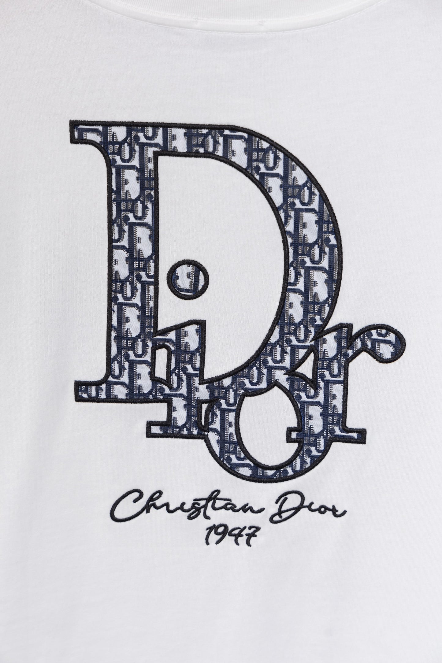 125WK15UDE Stylish T-shirts