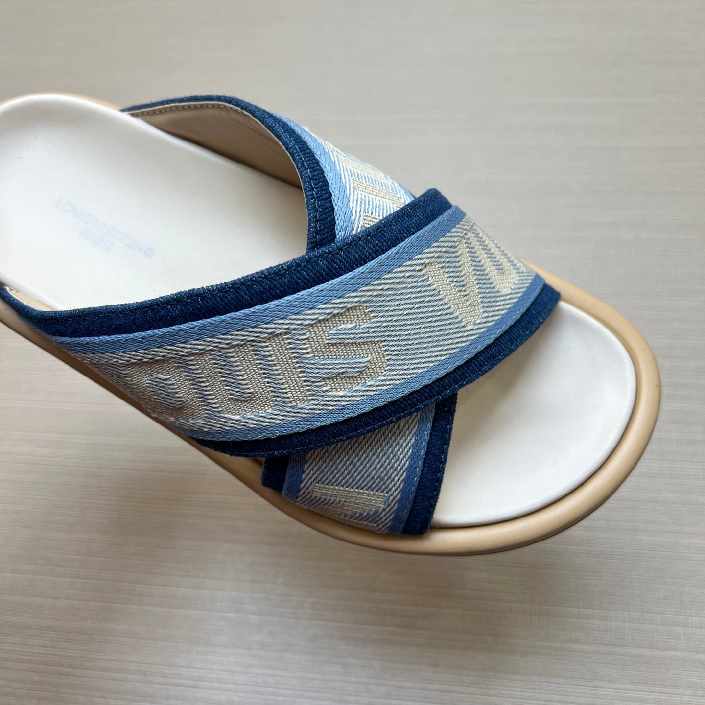 535ZE274ZDE Stylish Slippers