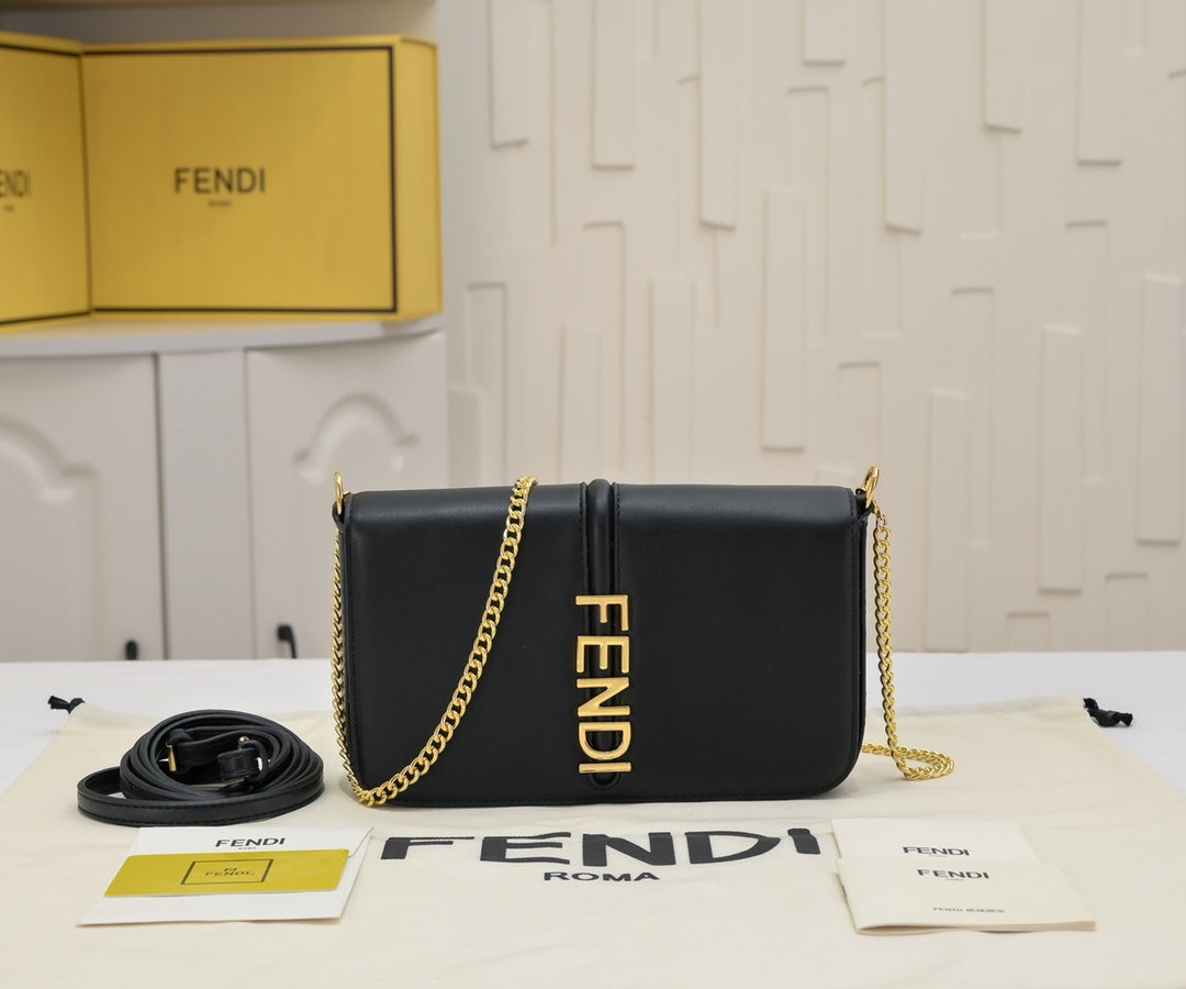 4XF9BDE Stylish leather bag 