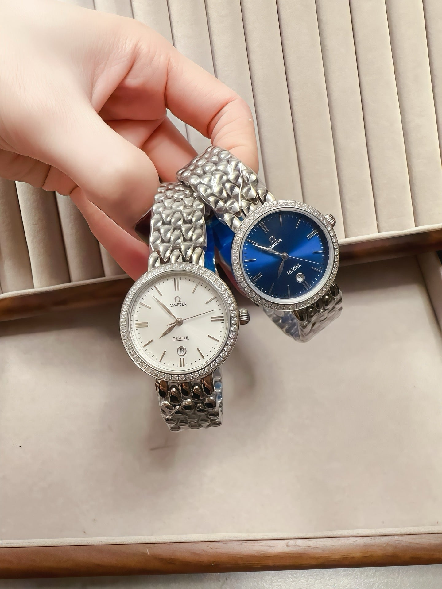 255RA35LDE Stylish Watches