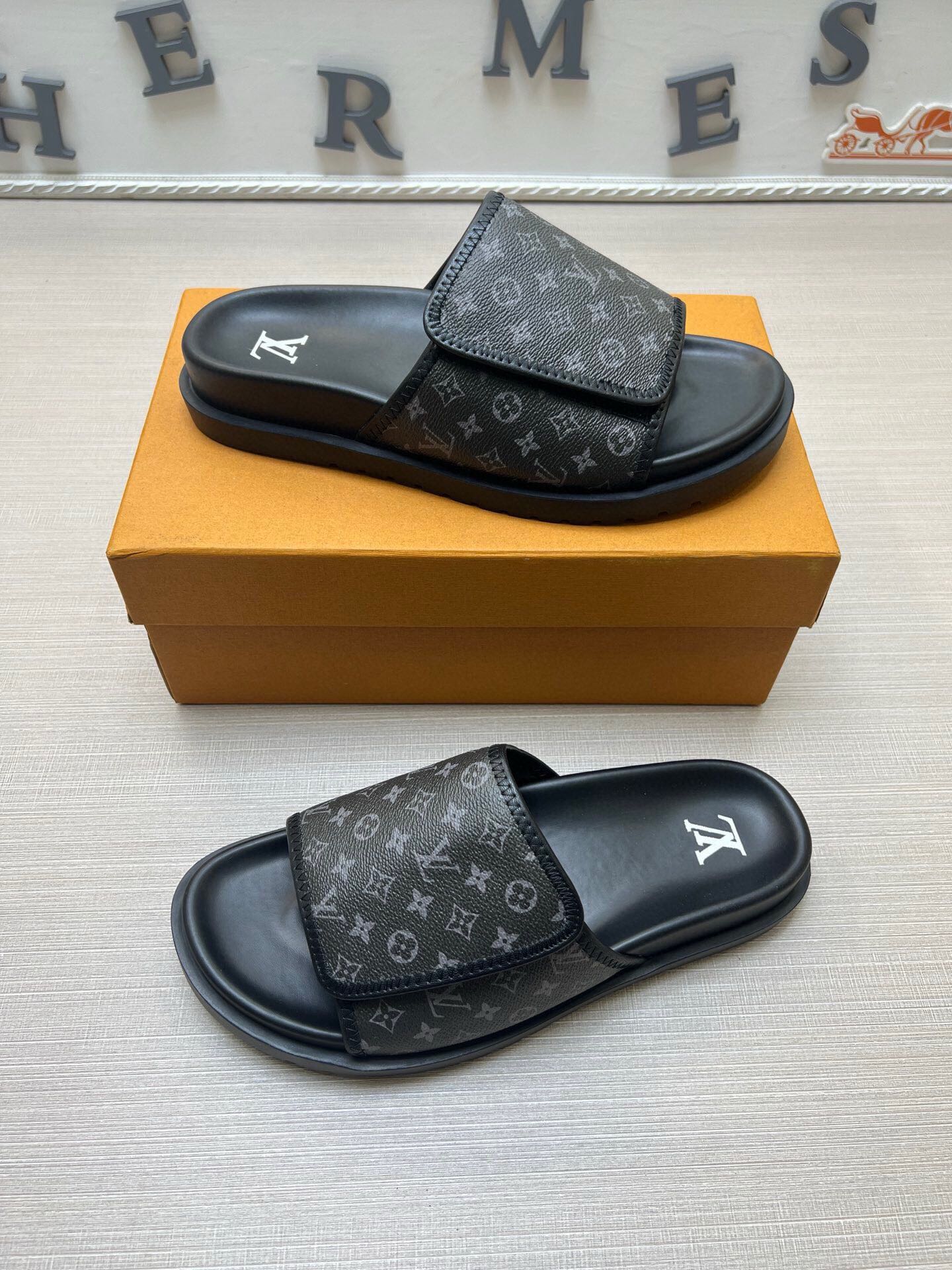5WE246ZDE Stylish Slippers