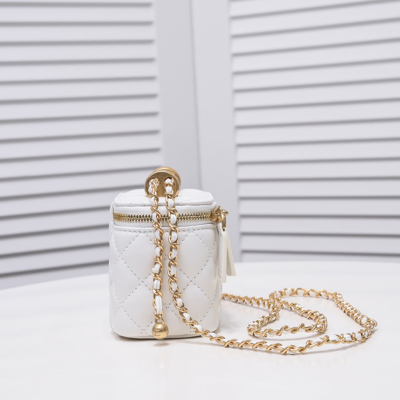 1XC45BDE Stylish leather bag 