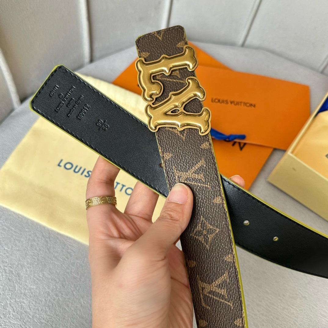 14E5PDE Stylish  High quality belt With full package