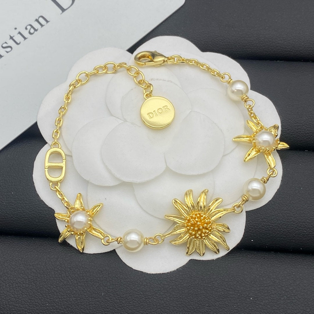 165ND10XDE Stylish Bracelets