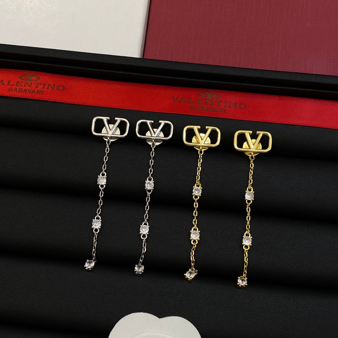 14VL451EDE Stylish Earrings