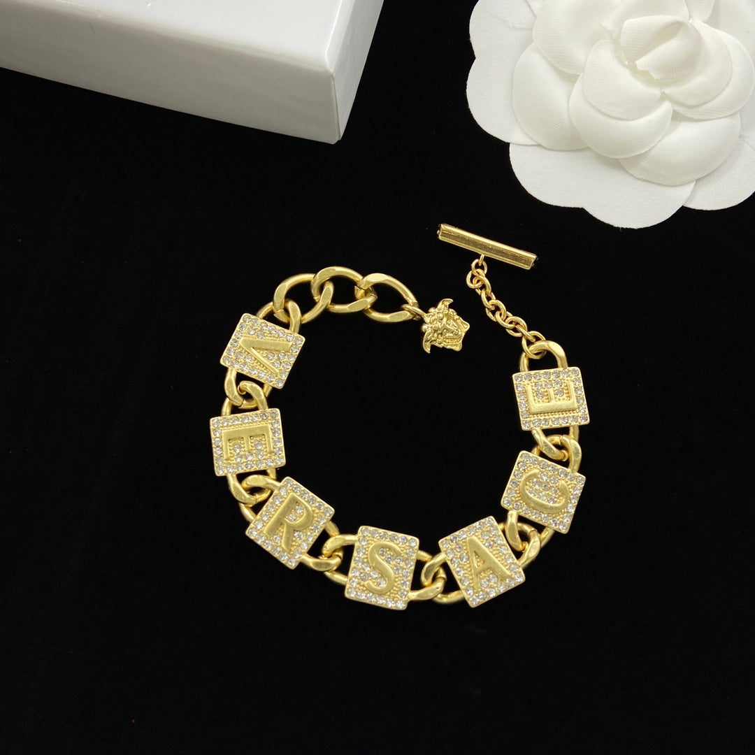 175RV81XDE Stylish Necklace . Earrings.Bracelets.