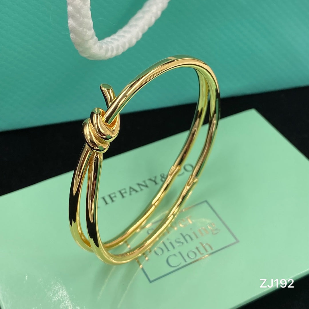 14T581KDE Stylish Bracelets