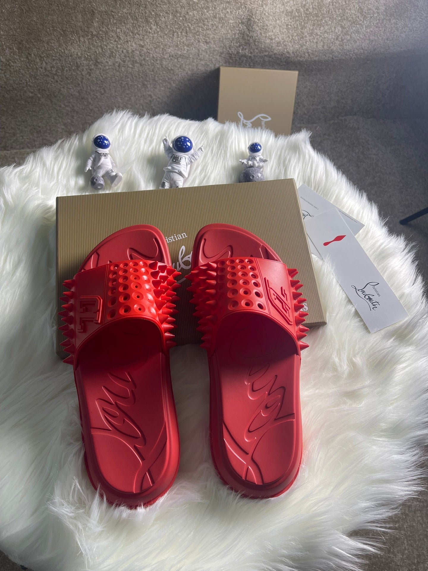 J4A22ZDE Stylish Slippers