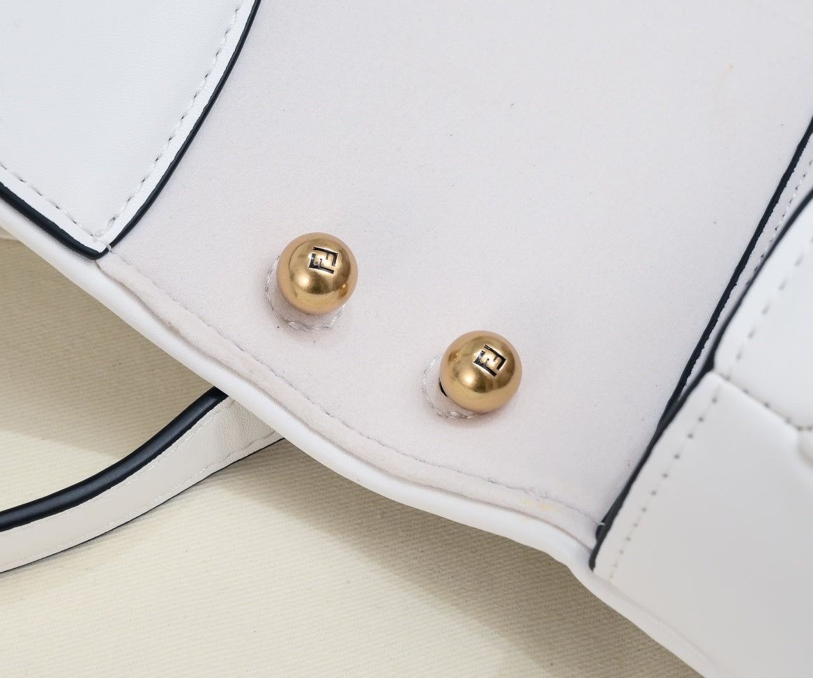 2XF89BDE Stylish leather bag 