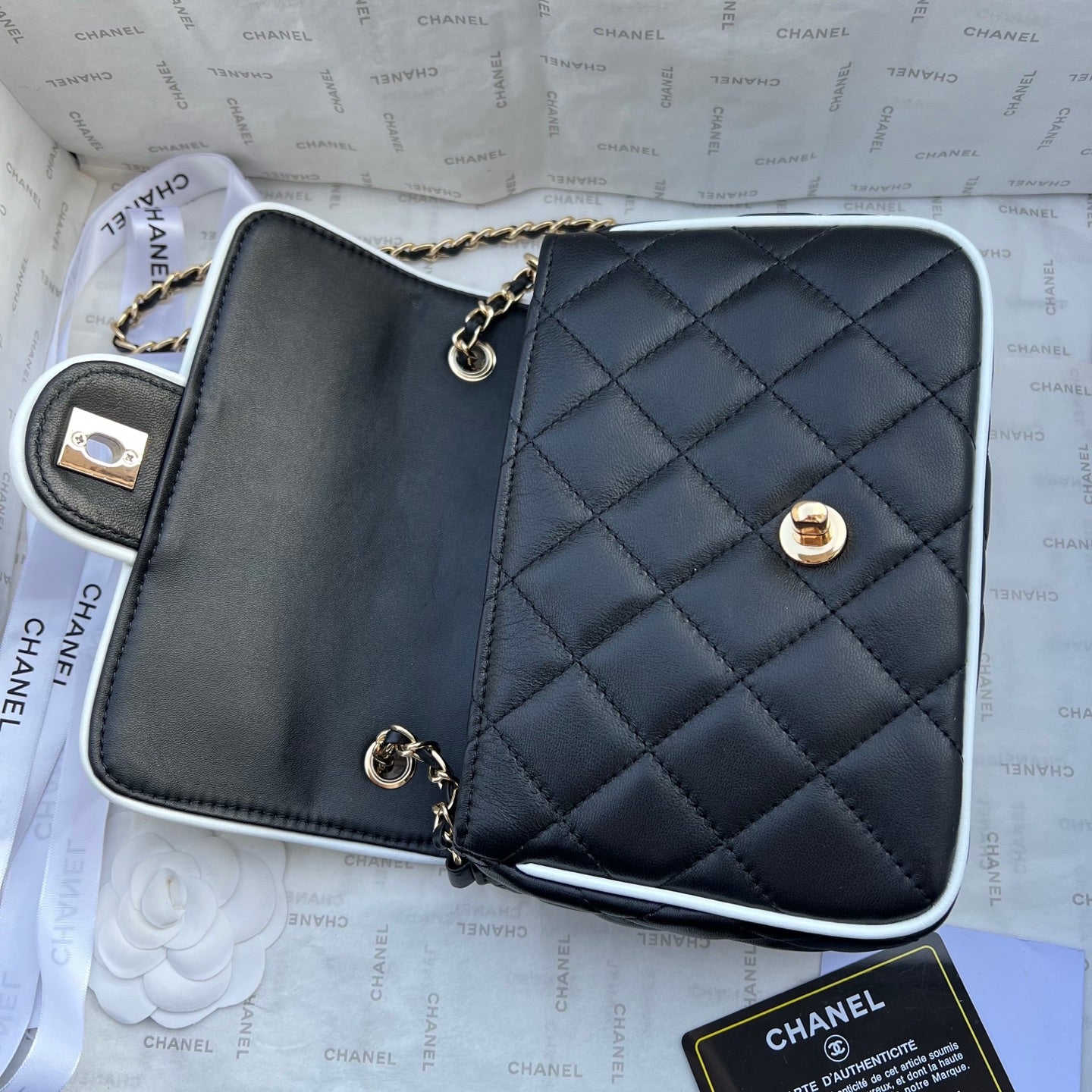 155NC67BDE Stylish leather bag