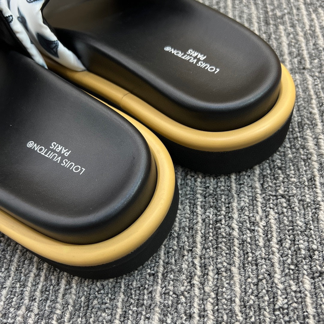 5XE118ZDE Stylish leather quality Slippers