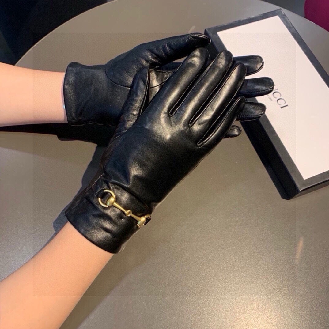 14B27SDE Stylish sheepskin gloves