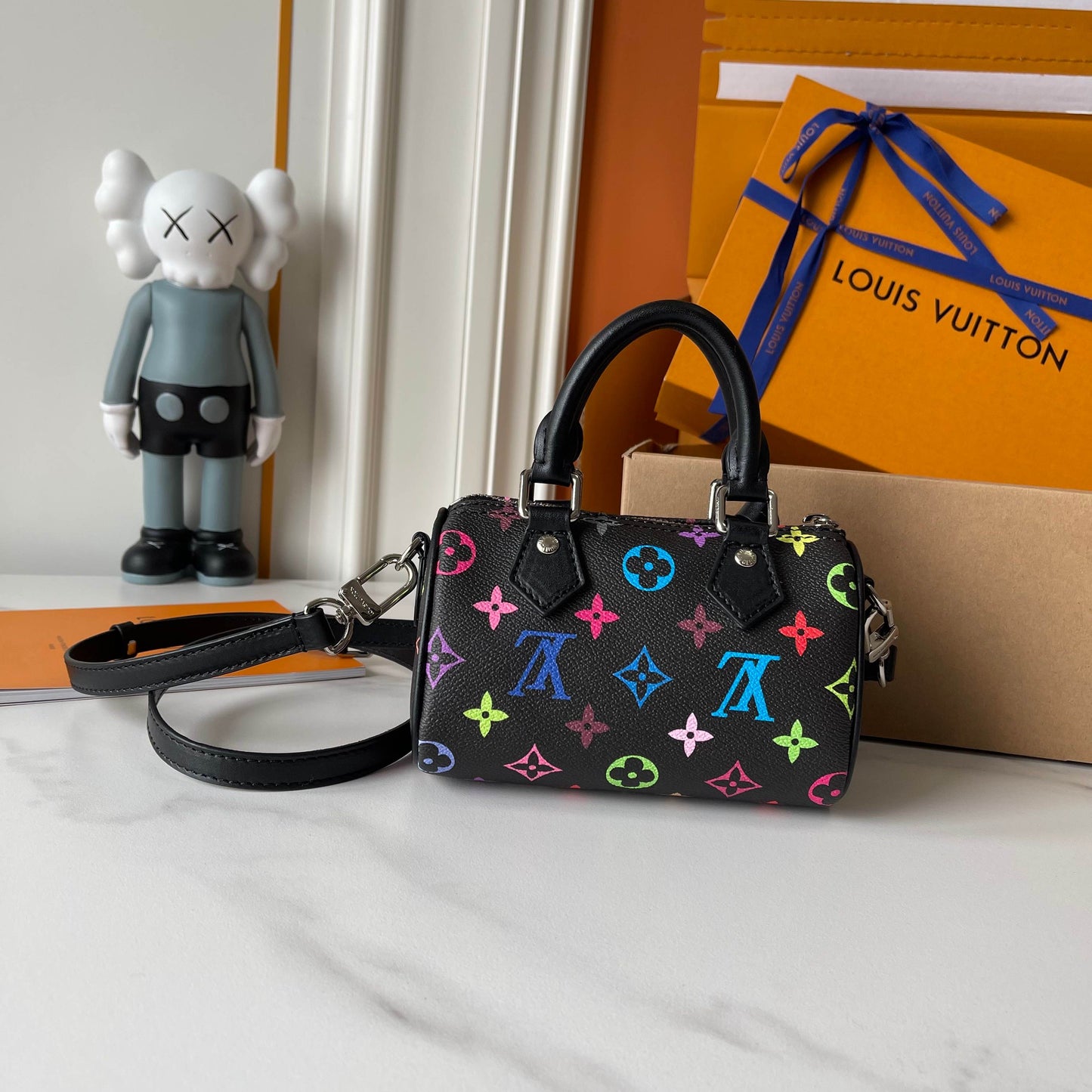 1WE98BDE Stylish leather bag