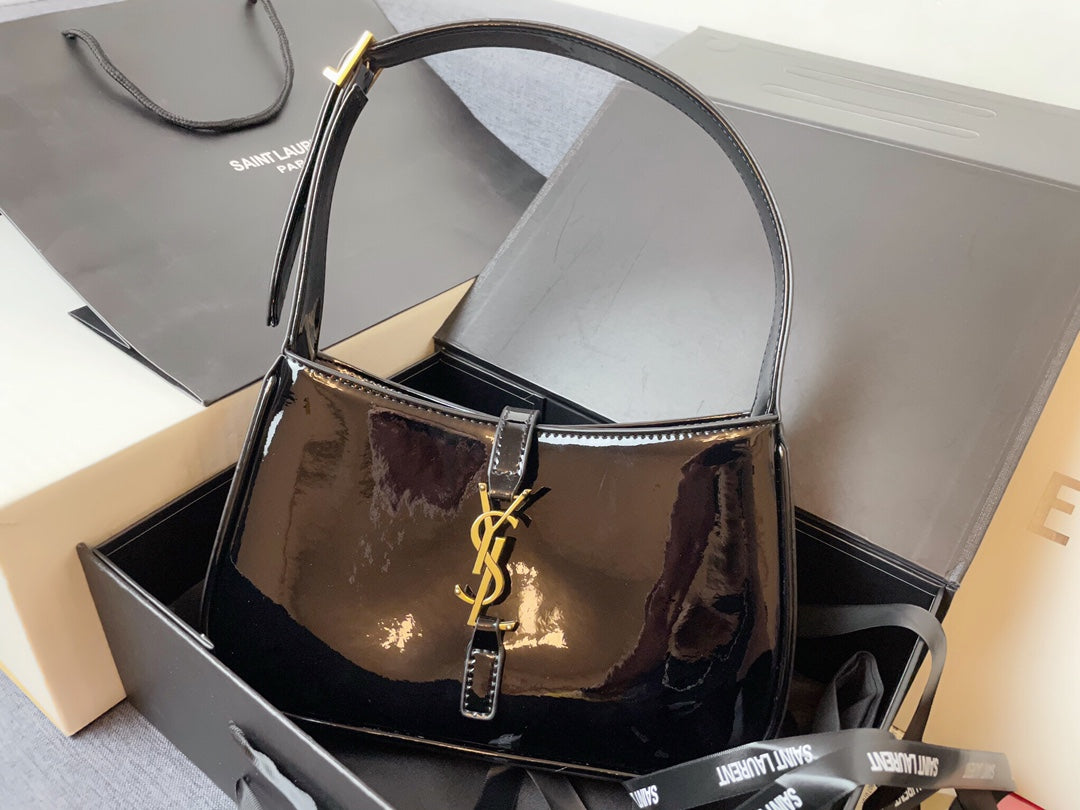 4XSL29BDE Stylish leather bag 