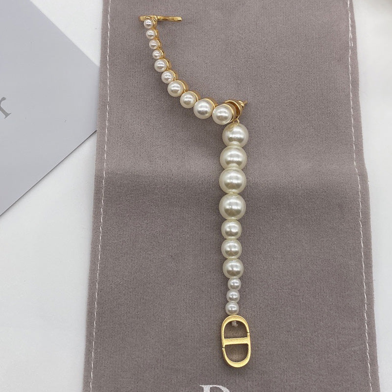 1YD425EDE Stylish Earrings