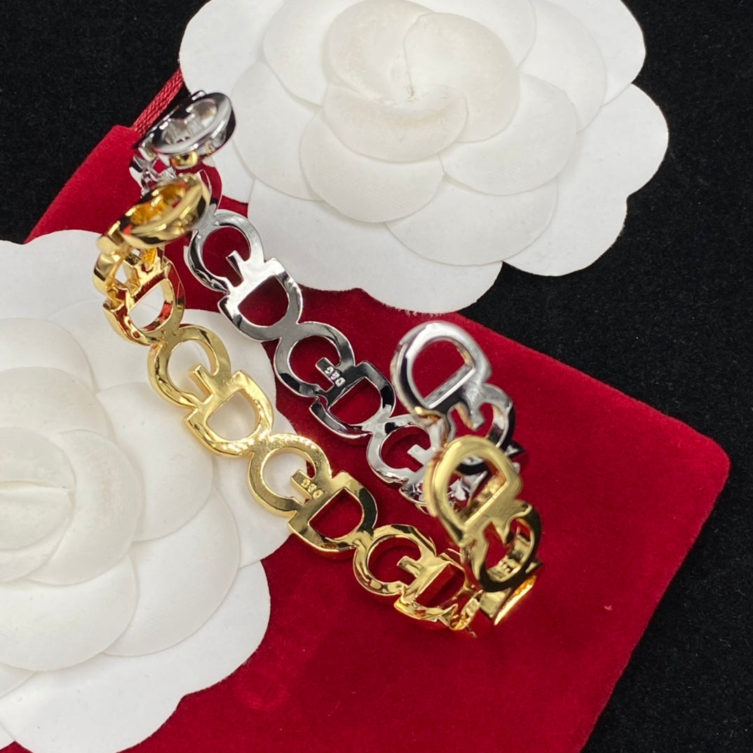 1XA587KDE Stylish Bracelets