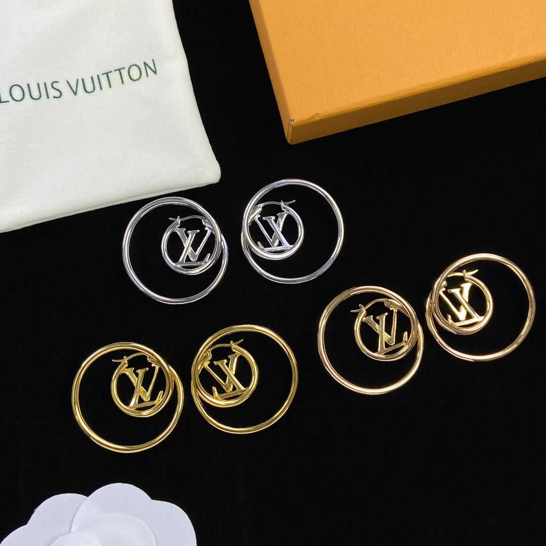 1NE213EDE Stylish Earrings