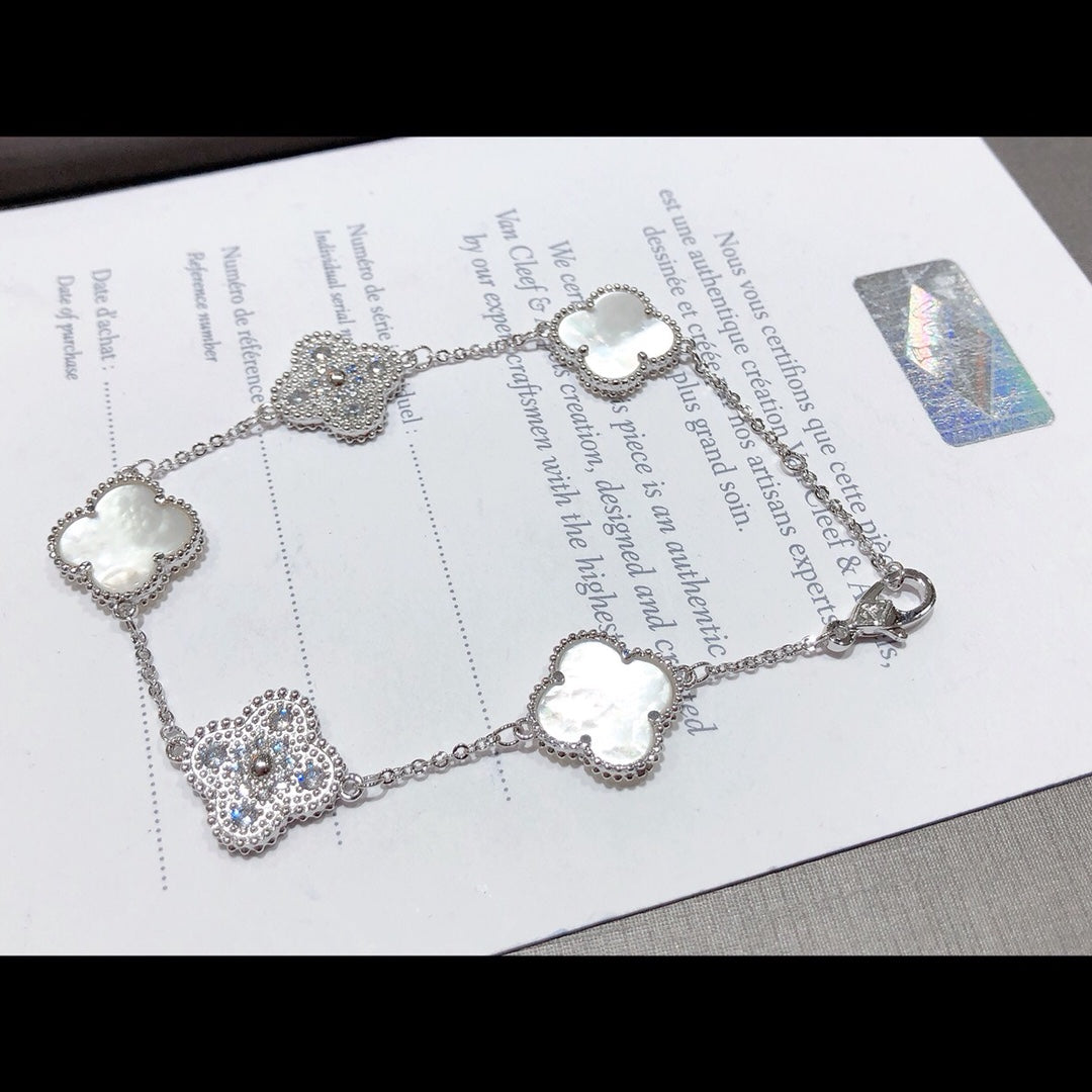 5XVA179KDE Stylish bracelets 5 flowers normal size1.5cm flower