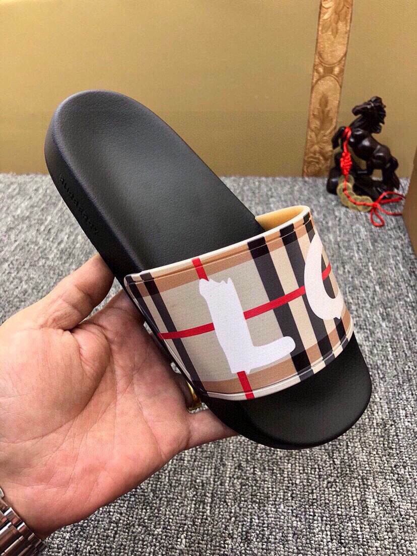 535ZR257ZDE Stylish Slippers