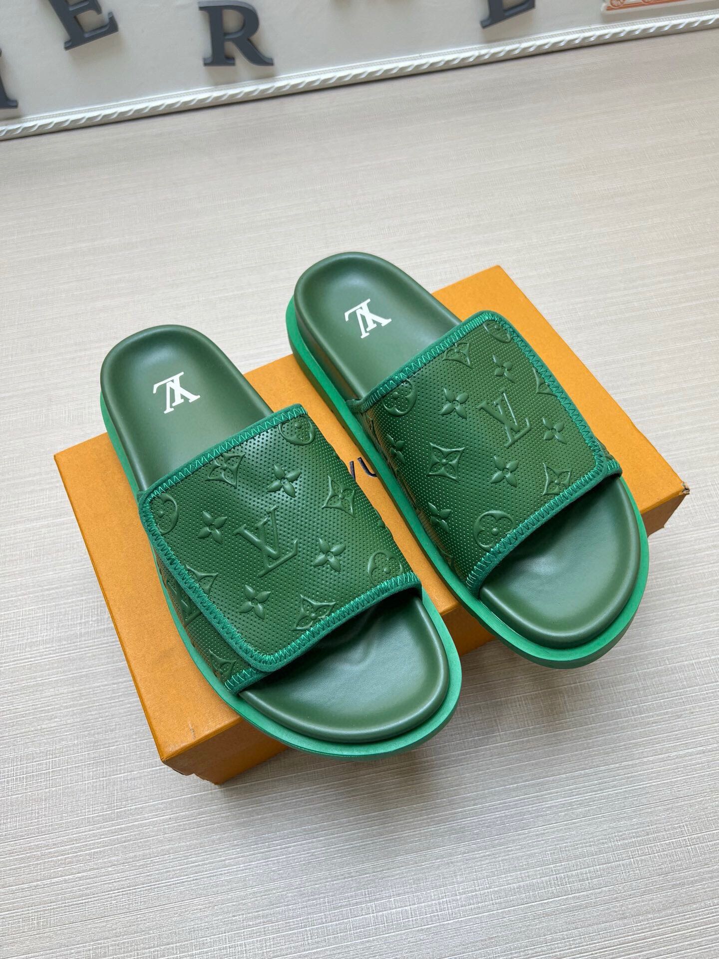 5WE253ZDE Stylish Slippers