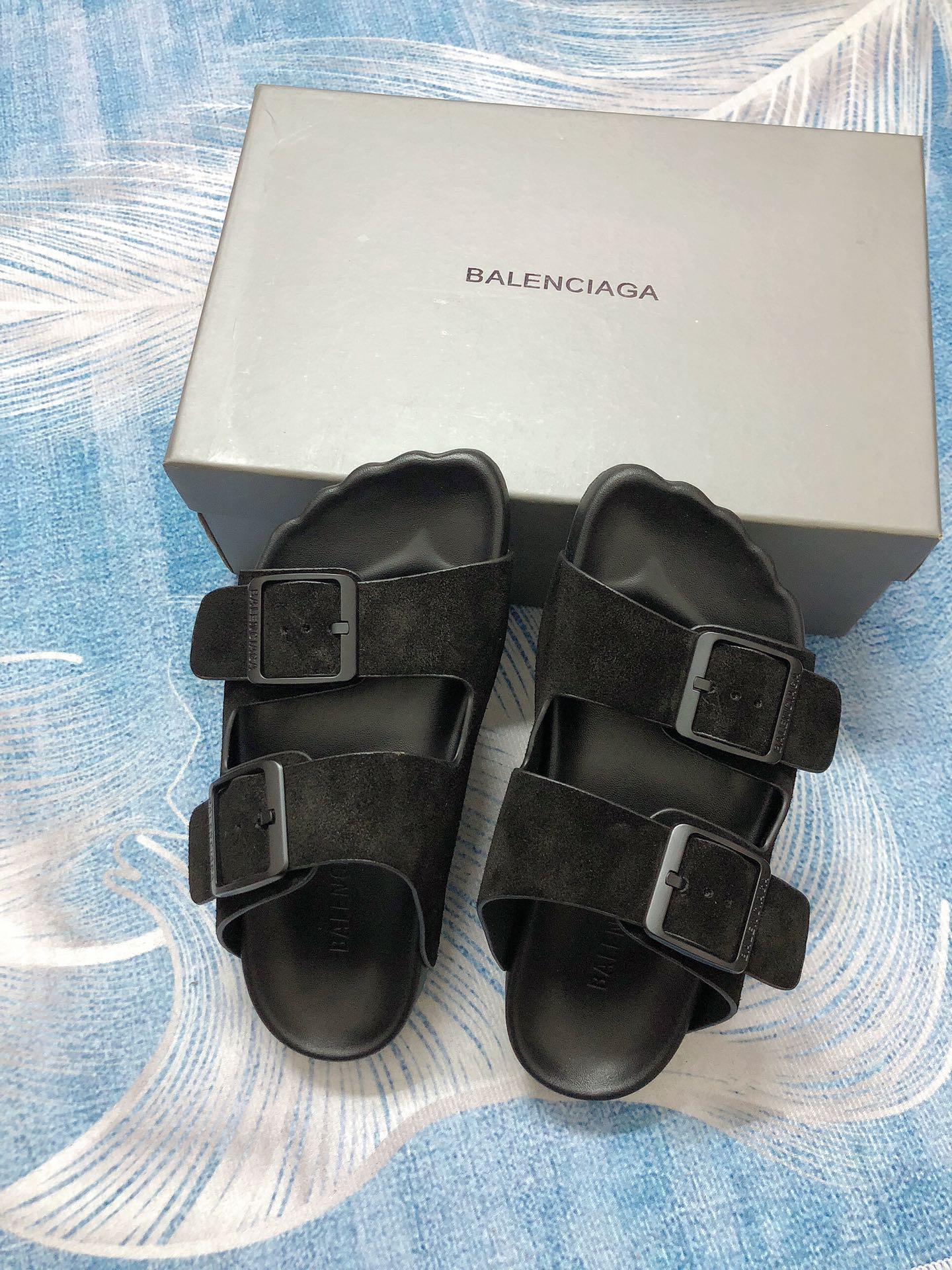 14J192ZDE Stylish Slippers