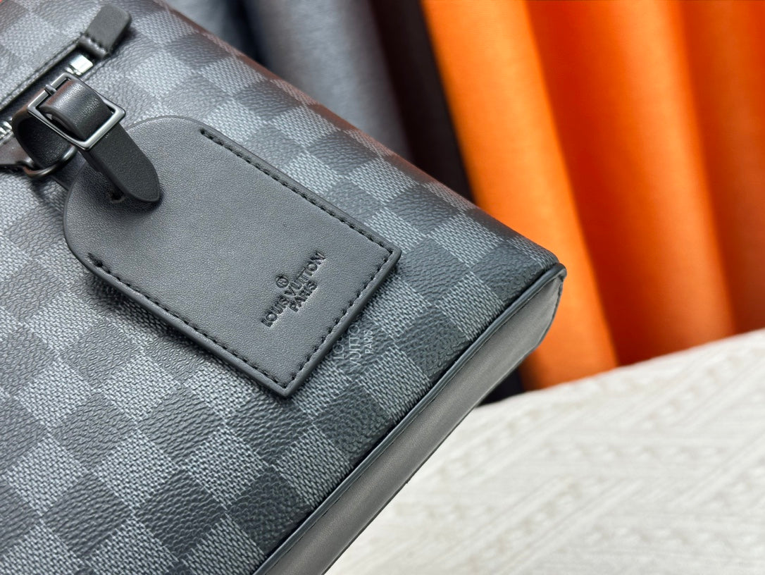 1XE398BDE Stylish leather bag