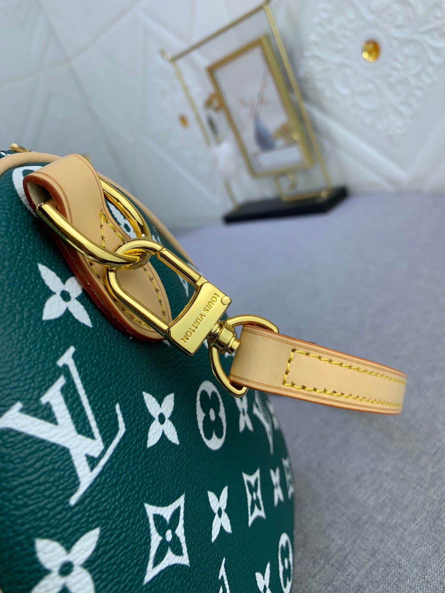 2XE268BDE Stylish leather bag 