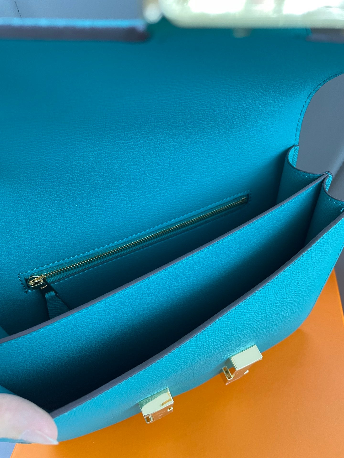 155NH66BDE Stylish leather bag