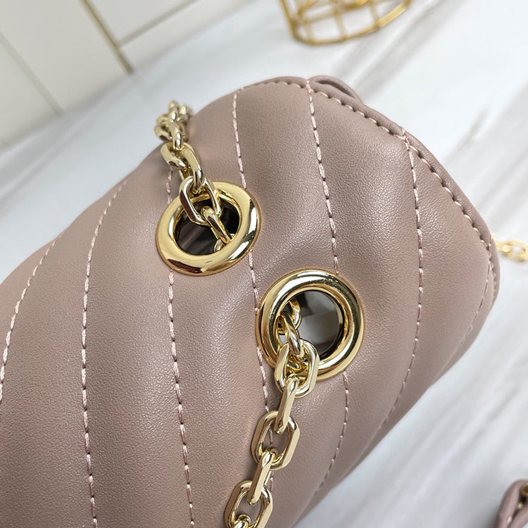 AE028BDE Stylish leather bag 