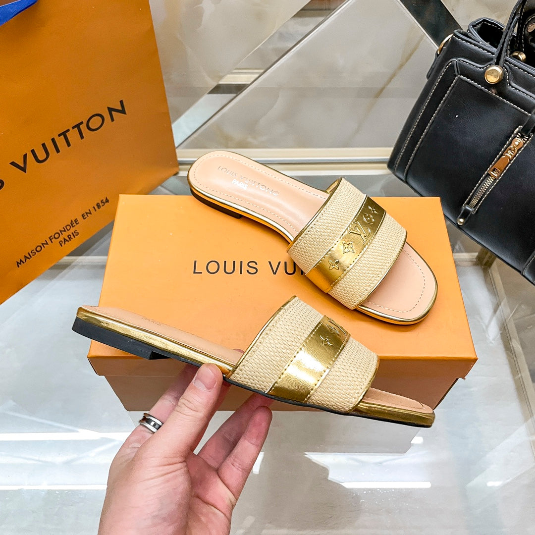 14E96ZDE Stylish Slippers