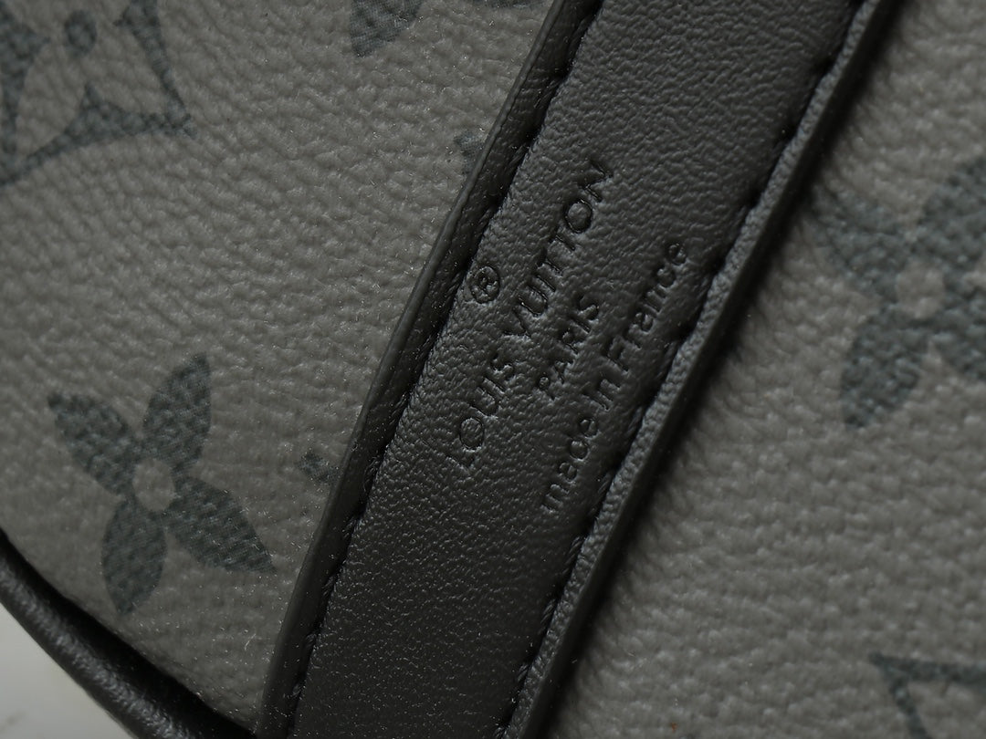 1XE60BDE Stylish leather bag