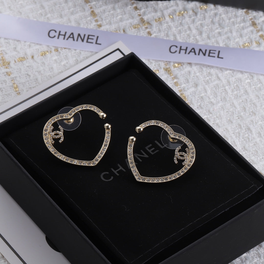 1YC94EDE Stylish Earrings