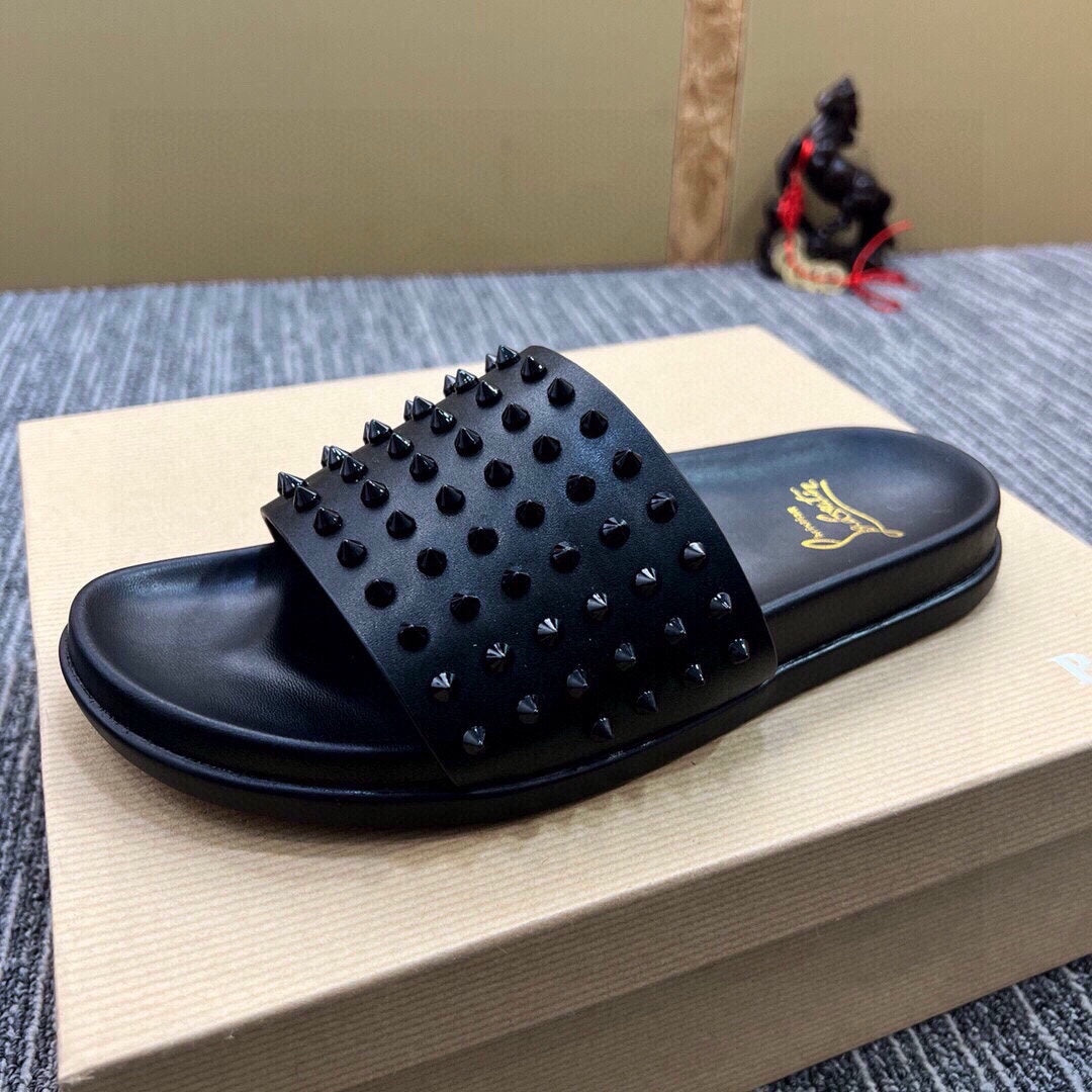 54A126ZDE Stylish slippers