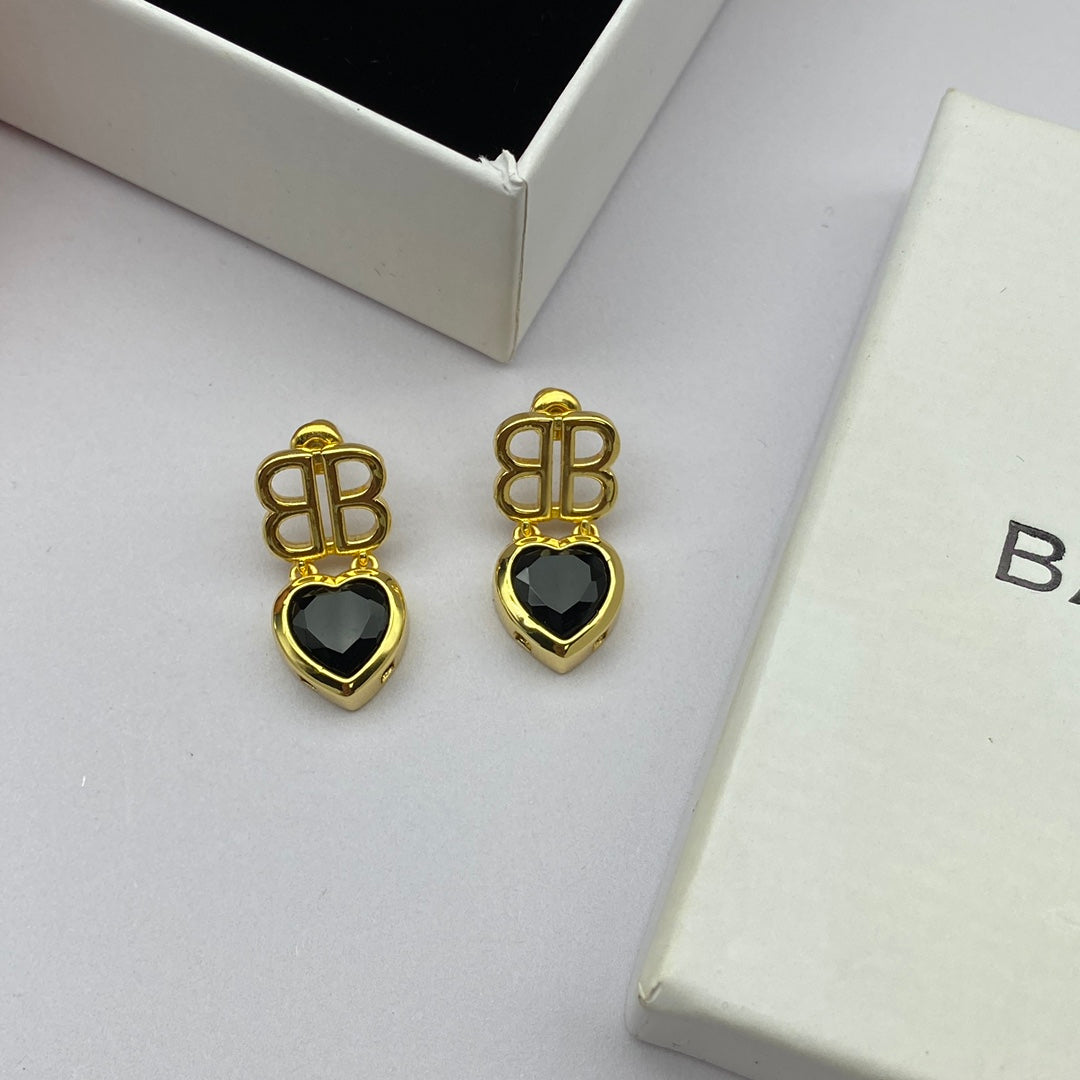 1YJ440EDE Stylish Earrings