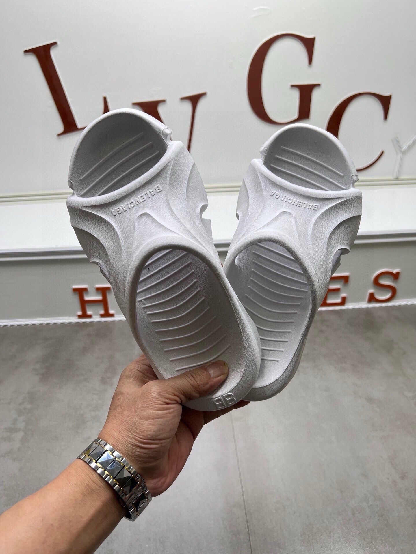 54J40ZDE Stylish slippers