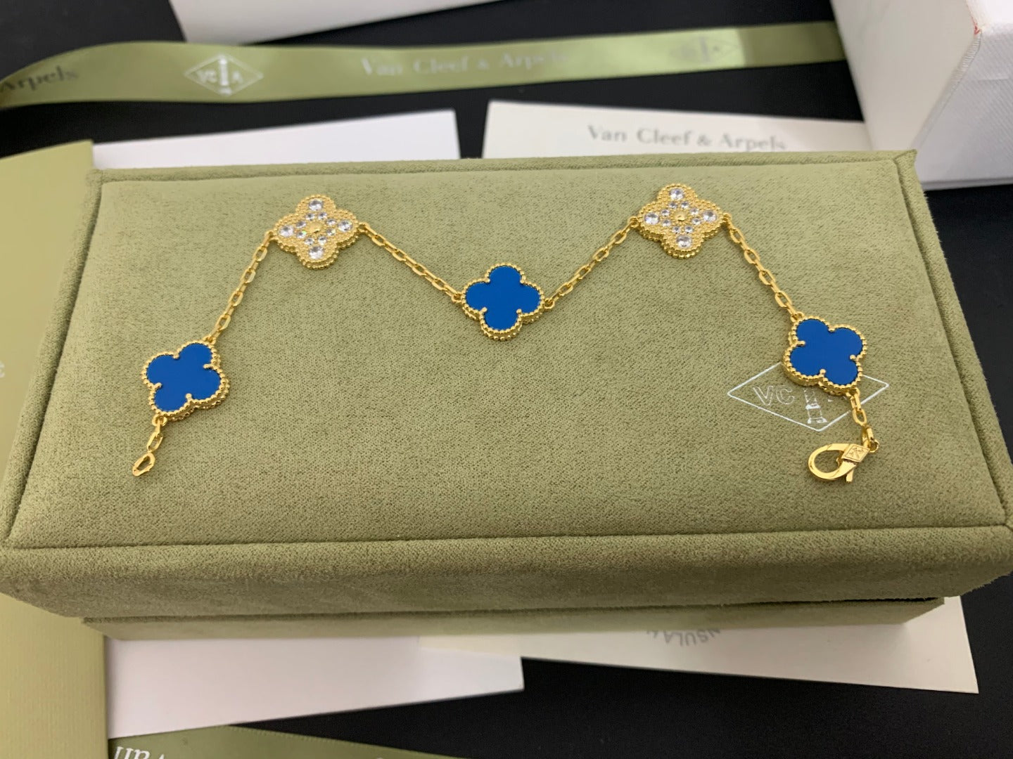 5XVA179KDE Stylish bracelets 5 flowers normal size1.5cm flower