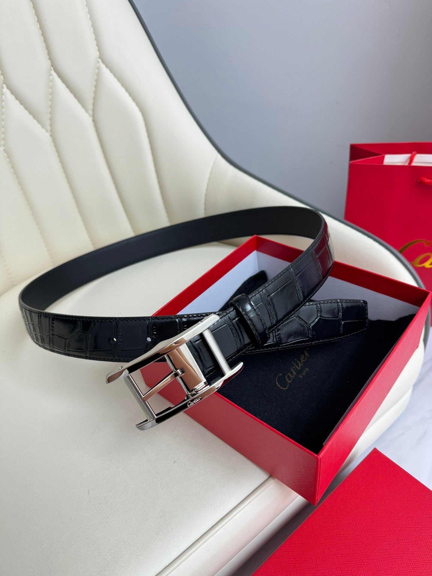 1WK172PDE Stylish  High quality belt With full package