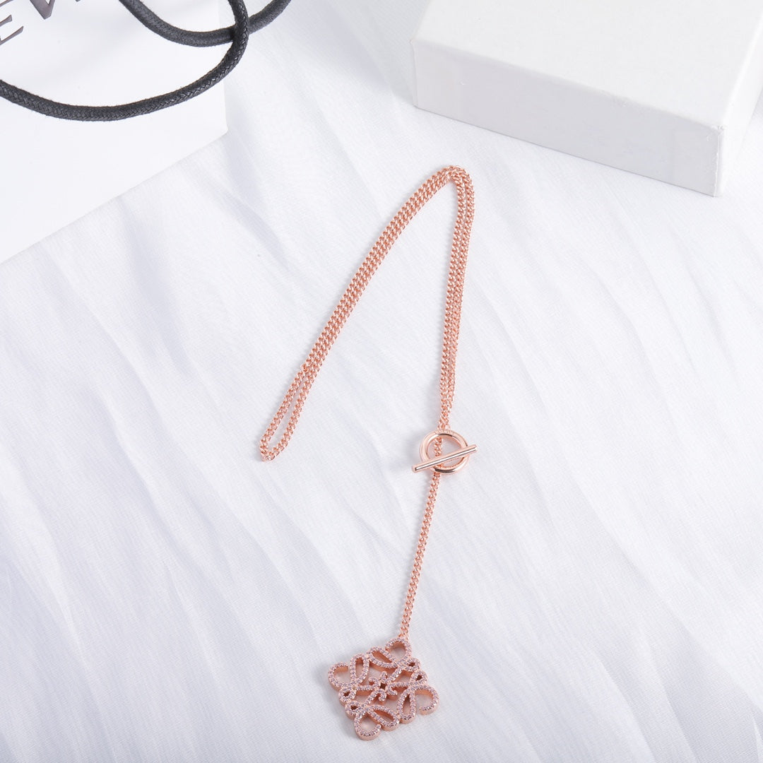 175RA37XDE Stylish  Necklaces