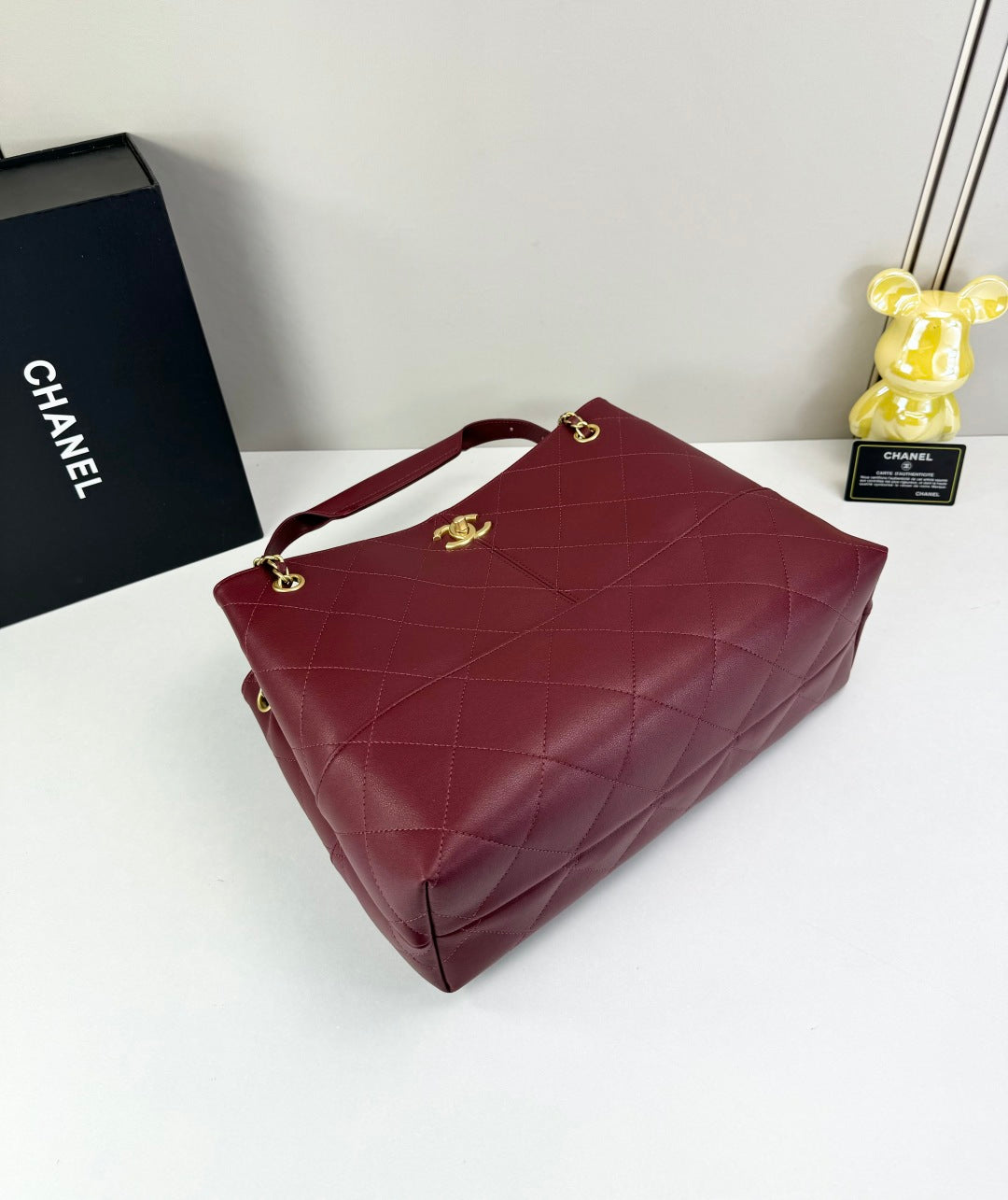 15RC65BDE Stylish leather bag