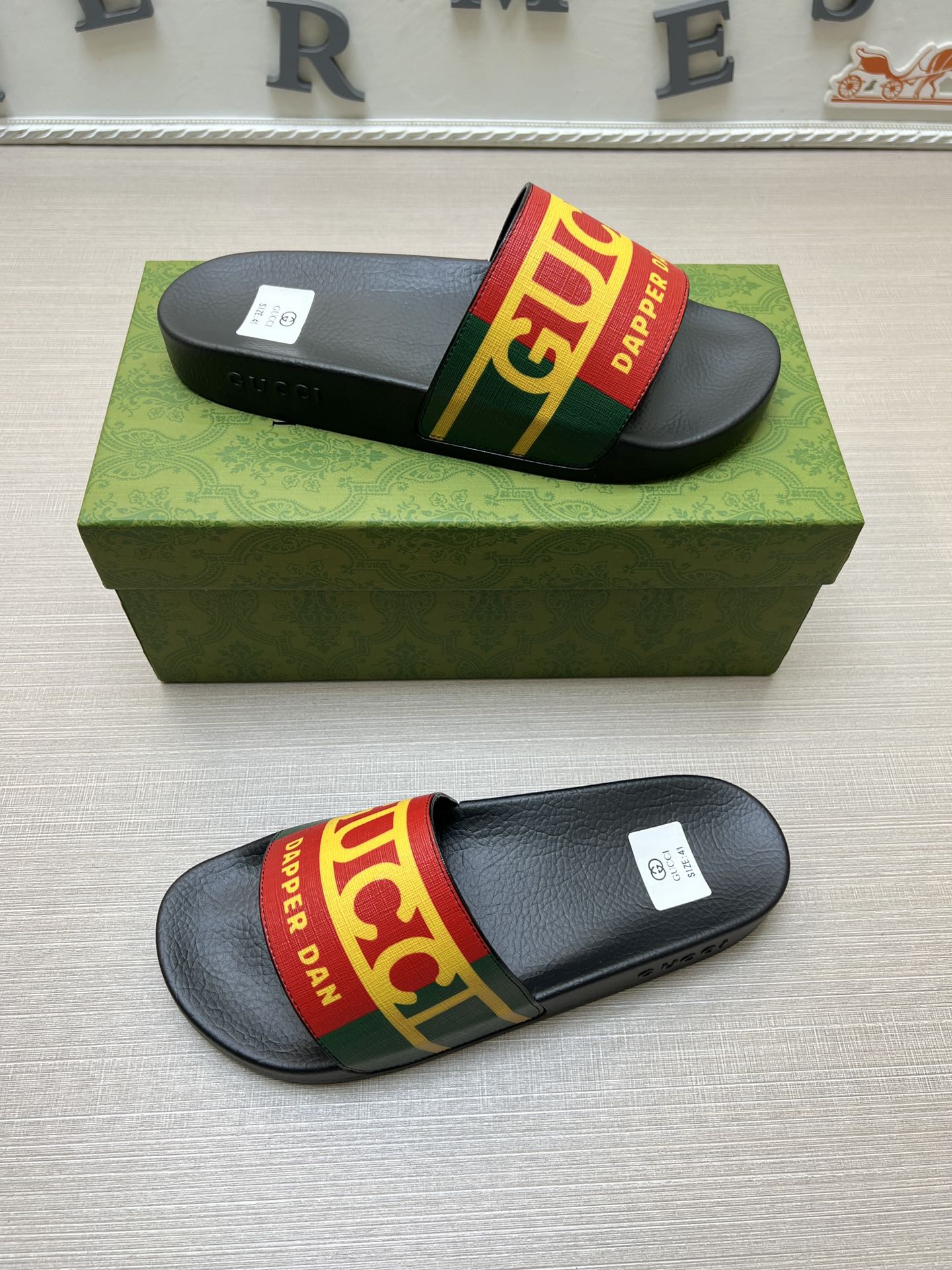 5WB239ZDE Stylish Slippers