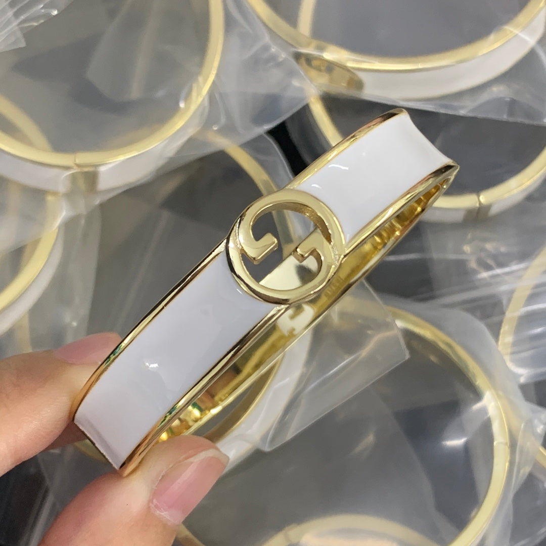 84B85KDE Stylish Bracelets