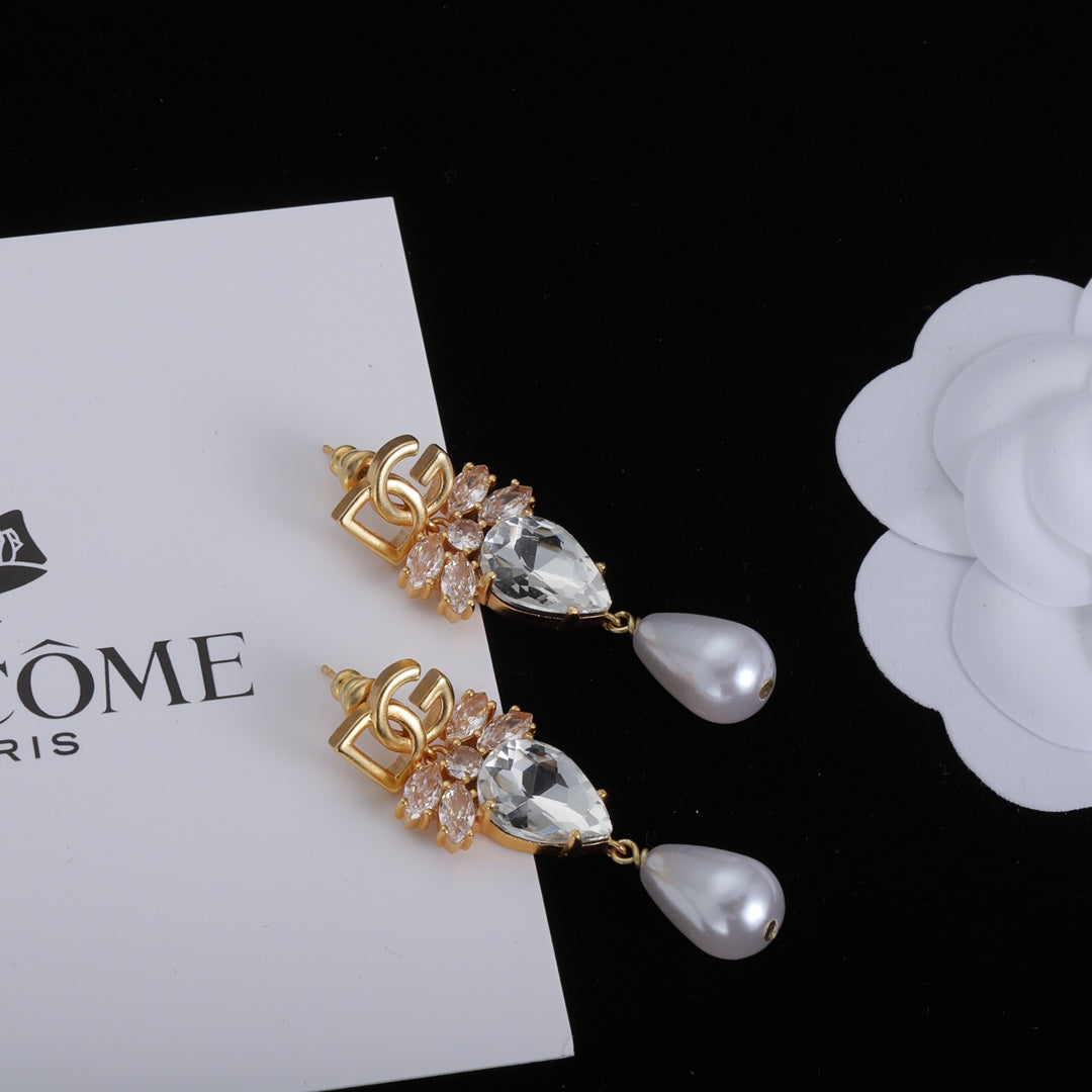 14A275EDE Stylish Earrings
