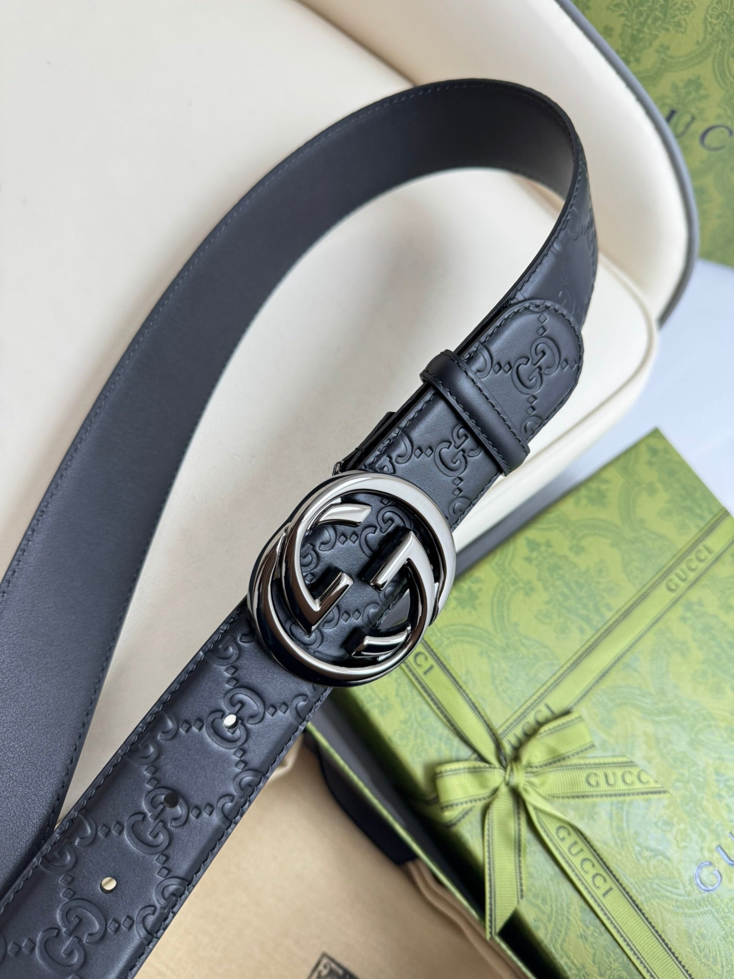 155RB241PUE Stylish High quality belt With full package