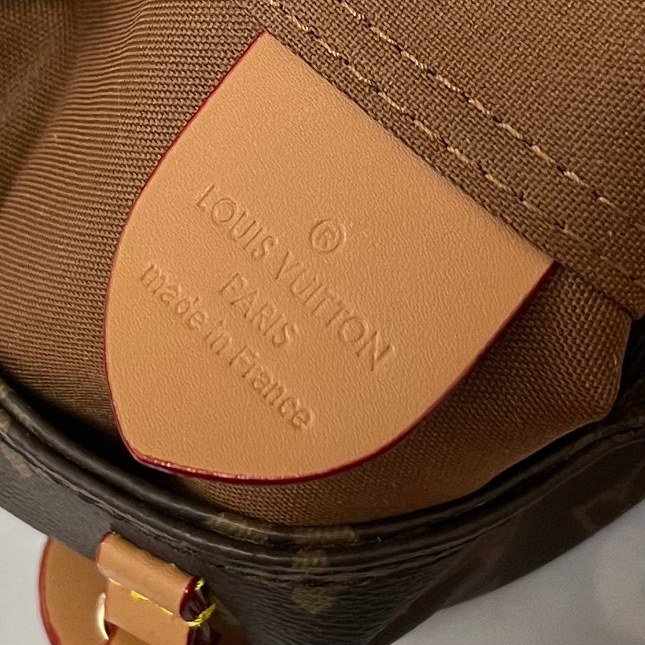 1XE274BDE Stylish leather bag 