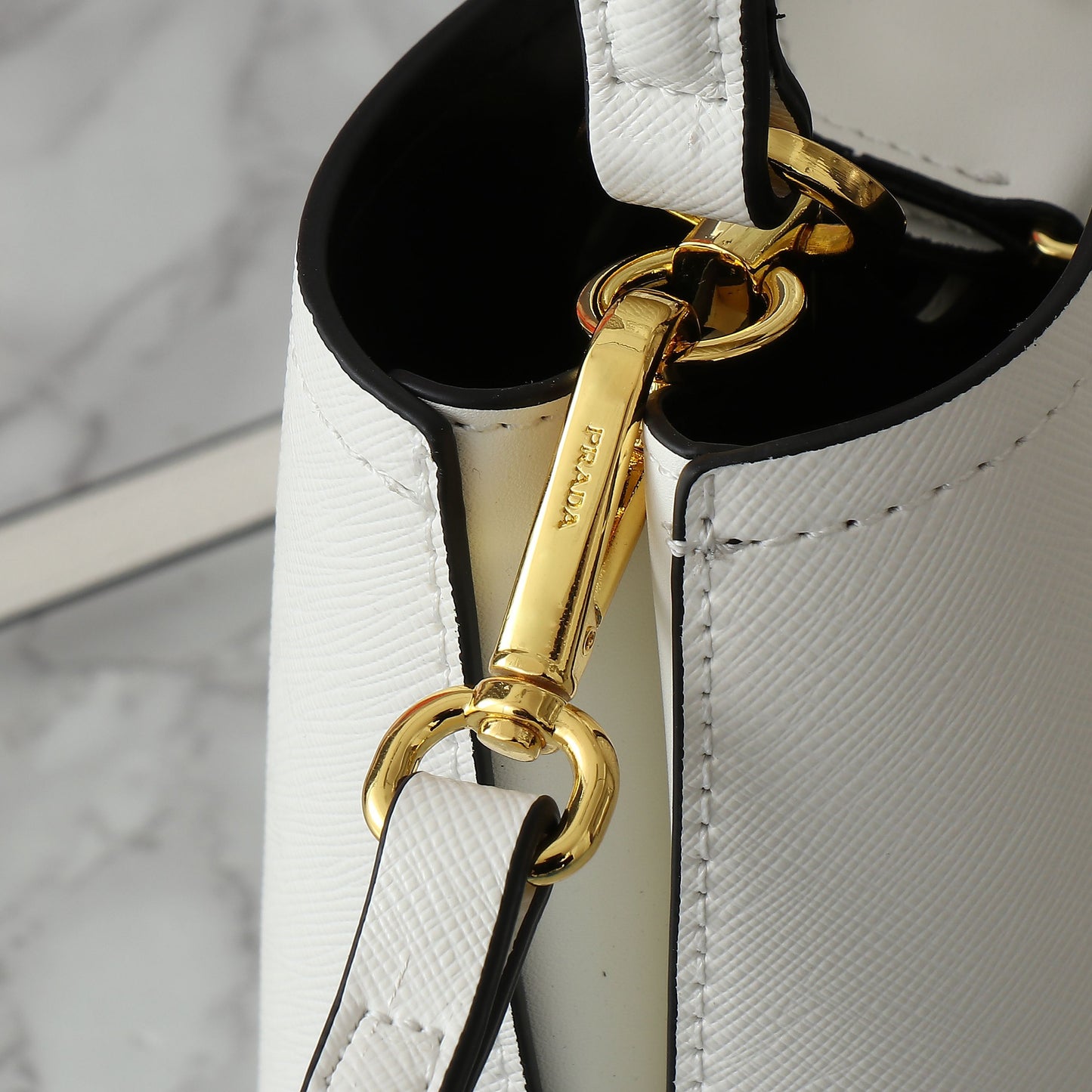 1WP102BDE Stylish leather bag