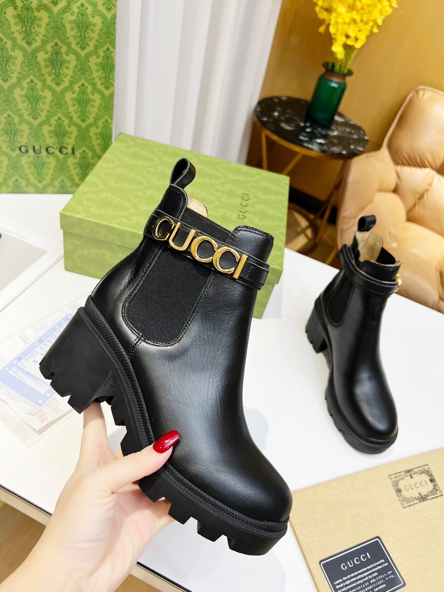 2XB197ZDE Stylish leather boot (top layer leather lining)