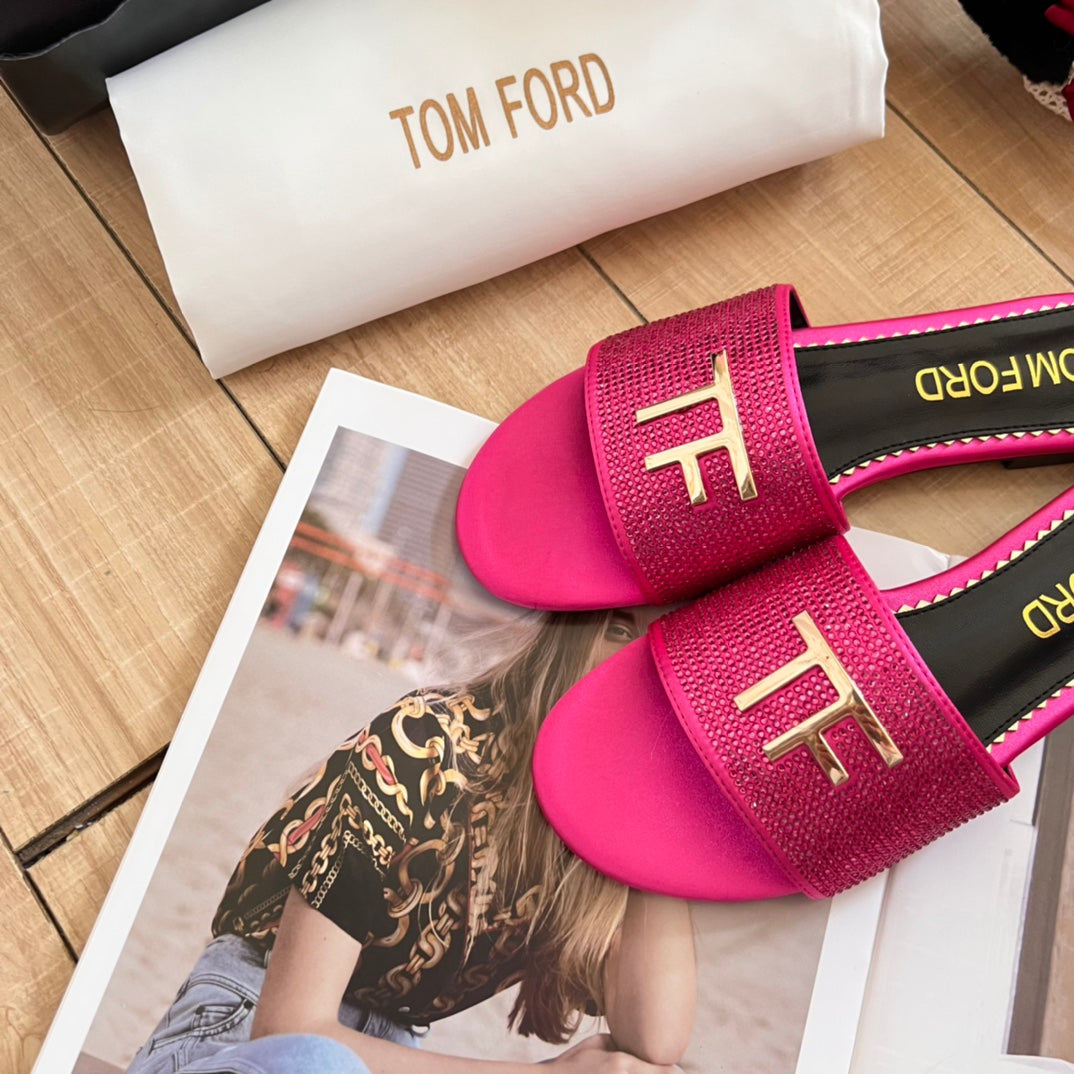 14A89ZDE Stylish Slippers